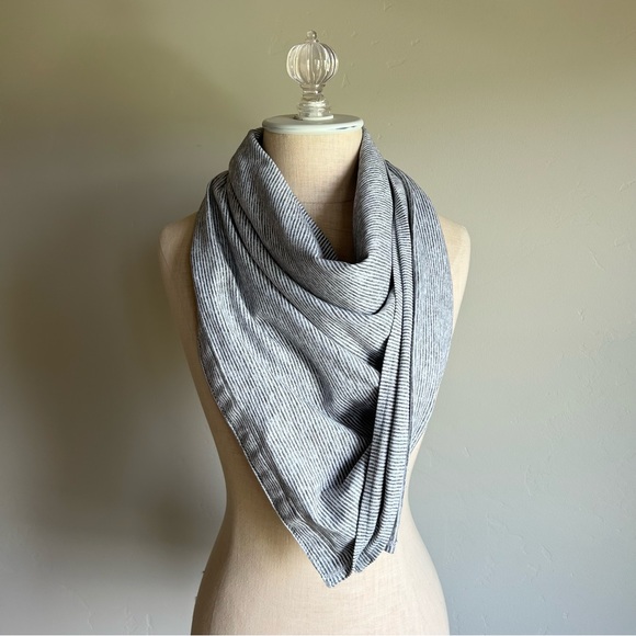 Lululemon Vinyasa Scarf - Picture 3 of 6